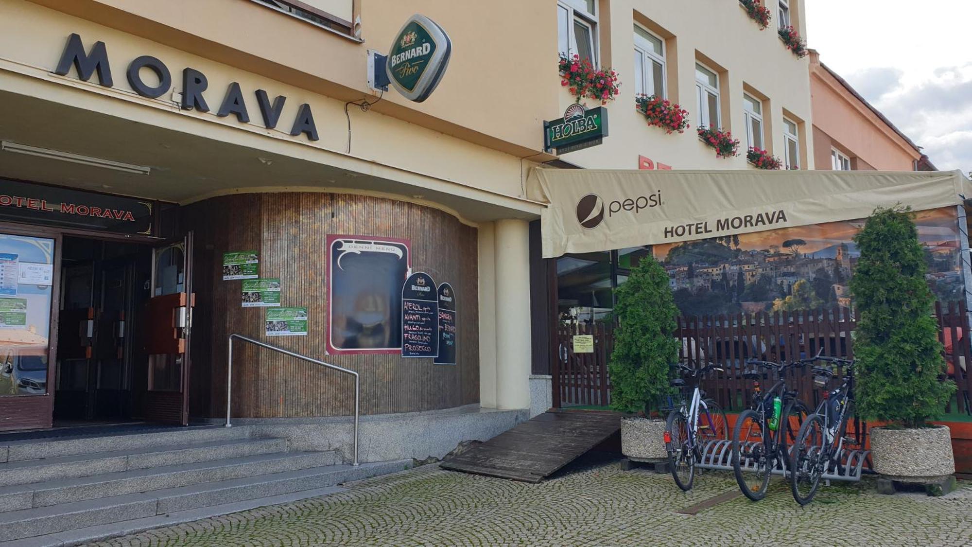 Hotel Morava Jevíčko エクステリア 写真